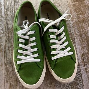 Green Canvas Sneakers with White Laces